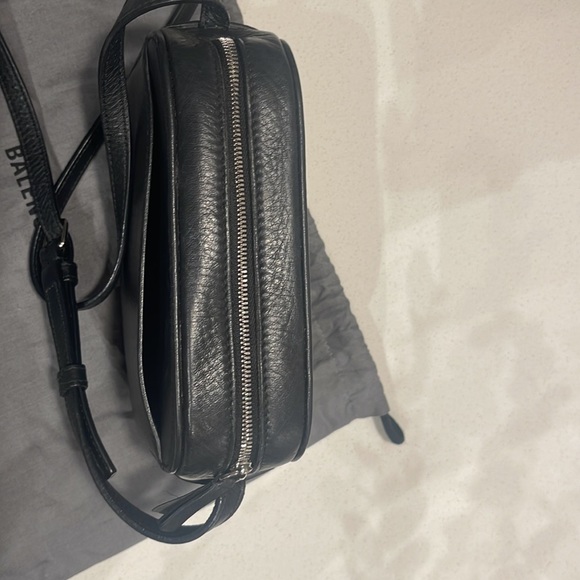 Balenciaga camera bag - Picture 3 of 8